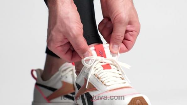 Reebok floatride energy šimtmečio augti bėgimo bateliai FTYF8495 kreida / tikroji smėlio spalvos / šerdis juoda